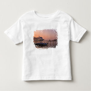 Camiseta De Bebé Buque de cruceros y góndolas cerca del Gran Canal,