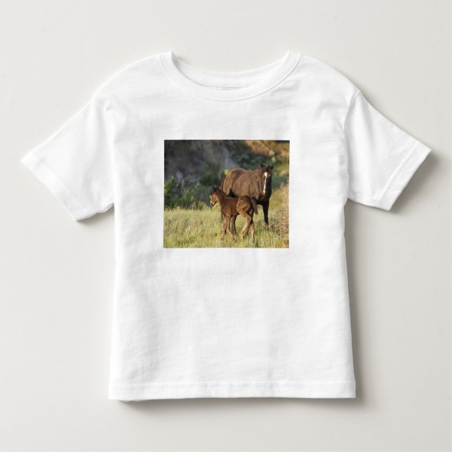 Camiseta De Bebé Caballos salvajes en el Parque Nacional Theodore R (Anverso)