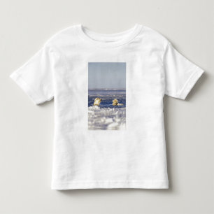 Camiseta De Bebé Cachorros de oso polar jugando