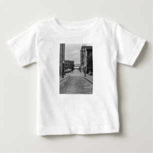 Camiseta De Bebé Callejón de St Louis en escala de grises