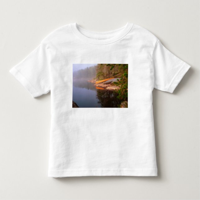 Camiseta De Bebé Camping Foggy Canoe, Lago Kawnipi, (Anverso)