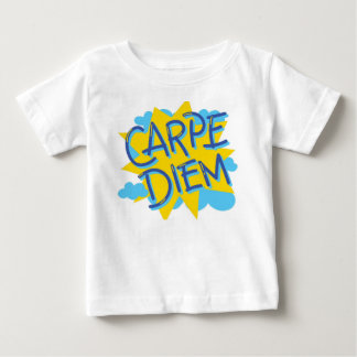 Camiseta De Bebé Carpe Diem: Pequeña edición aventurera