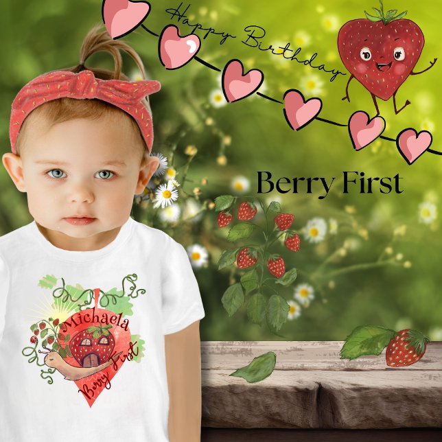 Camiseta De Bebé Casa Caprichosa de Fresa Cumpleaños de un año de l (Whimsical Strawberry House Berry First Birthday Baby T-Shirt)