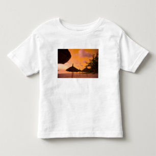Camiseta De Bebé Casas de playa estilo palapa al amanecer, Belle Ma