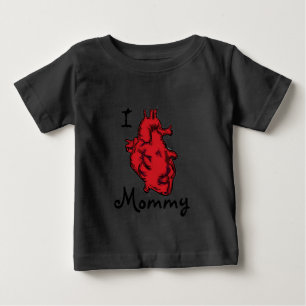 Camiseta De Bebé Cazador de mamá del corazón del bebé