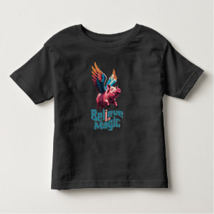Camiseta De Bebé Cerdo lindo con alas coloridas   Creer en la magia
