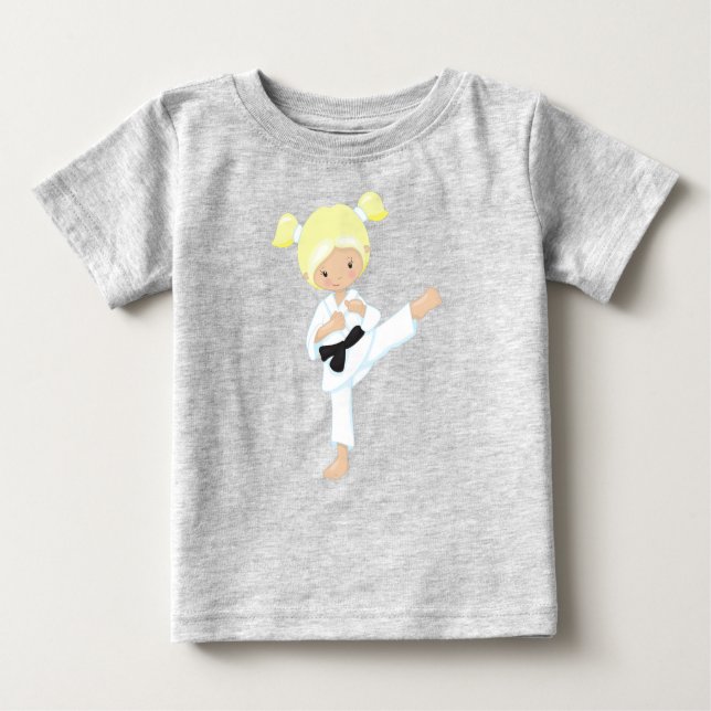 Camiseta De Bebé Chica de Karate, Chica Monada, Cabello Rubio, Cint (Anverso)