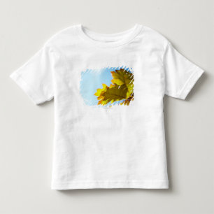 Camiseta De Bebé Ciérrese para arriba de las hojas amarillas de la