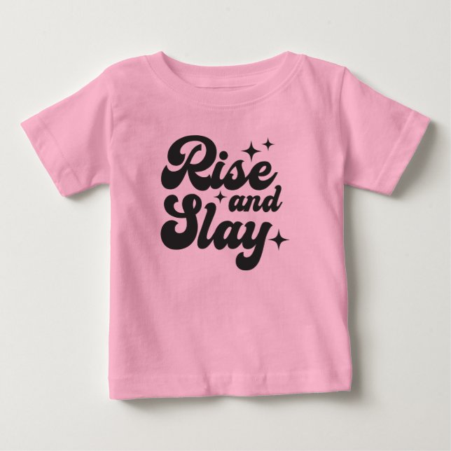 Camiseta De Bebé Cita Chica divertida de Rise y Slay (Anverso)