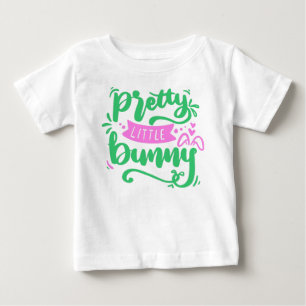 Camiseta De Bebé Cita de Pascua de conejito pequeño bonito rosa ver