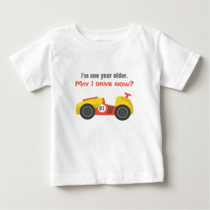 Camiseta De Bebé Coche de carreras, Cumpleaños, Lo suficientemente 