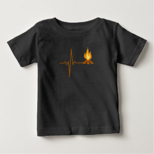 Camiseta De Bebé Corazón de fogata de camping