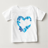 Corazón floral de mariposa azul