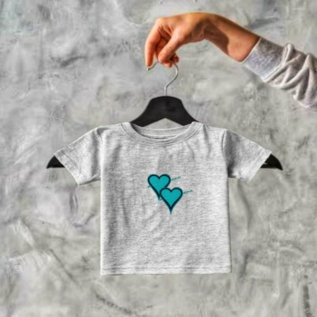 Camiseta De Bebé Corazón y flecha turquesa (Express a mother's special love for her baby, with this Turquoise Heart & Arrow Toddler's T-Shirt!)