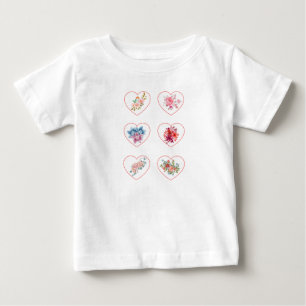 Camiseta De Bebé Corazones con flores