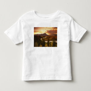 Camiseta De Bebé Cordillera Teton al atardecer, desde el río Snake