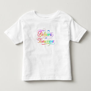 Camiseta De Bebé Creer en la tipografía del arcoiris del mañana