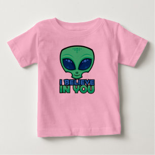 Camiseta De Bebé Creo en ti, simpático alienígena de dibujos animad