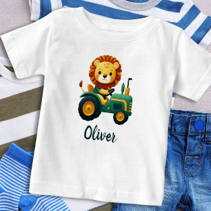 Camiseta De Bebé Cubo de león sobre el encantador tractor verde