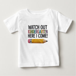 Camiseta De Bebé Cuidado jardín de infancia aquí vengo de vuelta a 