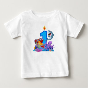 Camiseta De Bebé Cumpleaños de tiburón y tema de océano de cofre de