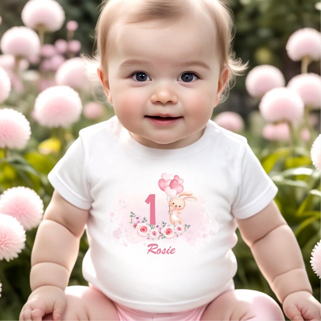 Camiseta De Bebé Cunte Bunny Pink Primer Nombramiento Primavera Flo (Cute Bunny Pink 1st Birthday Girl Floral Spring Baby T-Shirt)