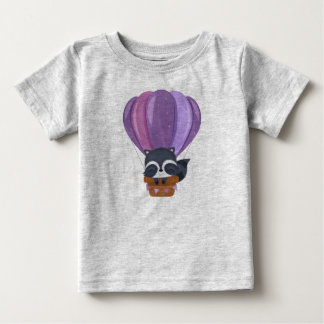 Camiseta De Bebé Dibujo animado de mapache en globo aerostático de