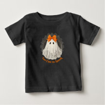 Diseño de marco ornamentado con fantasma de encaje