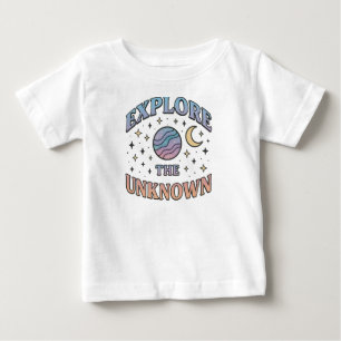 Camiseta De Bebé Diseño estético de tipografía cósmica