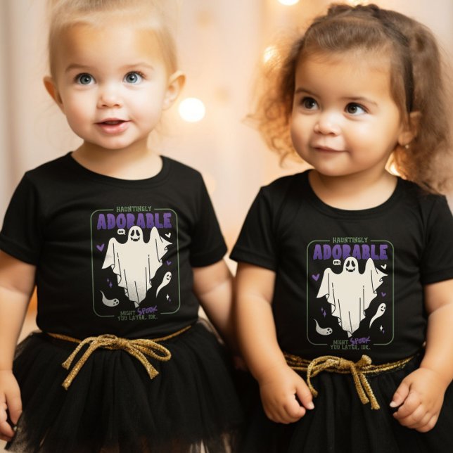 Camiseta De Bebé Divertiginosos y divertidos dichos de Fantasma de  (Hauntingly Adorable Funny Halloween Ghost Sayings Baby T-Shirt)