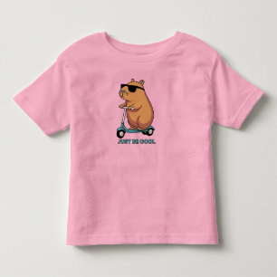 Camiseta De Bebé Diviértete con la gorra genial de capybara en scoo