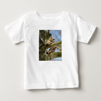 Camiseta De Bebé Dos búhos en el bosque, aves, vida silvestre Camis