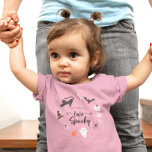 Camiseta De Bebé Dos espeluznantes fiestas de cumpleaños Chica<br><div class="desc">Camiseta para la fiesta de cumpleaños de halloween de tu hijo. Ilustracion de criaturas de halloween. El texto dice "XX es dos Spooky".</div>