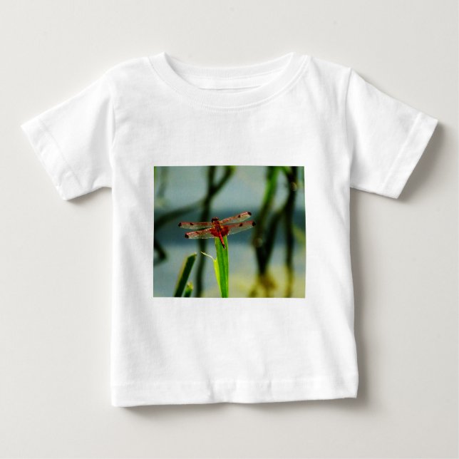 Camiseta De Bebé Dragonfly rojo y negro visto (Anverso)