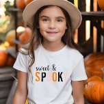 Camiseta De Bebé Dulce colorido Y Espeluznante | Feliz Halloween<br><div class="desc">Dulce colorido Y Espeluznante | Feliz Halloween</div>