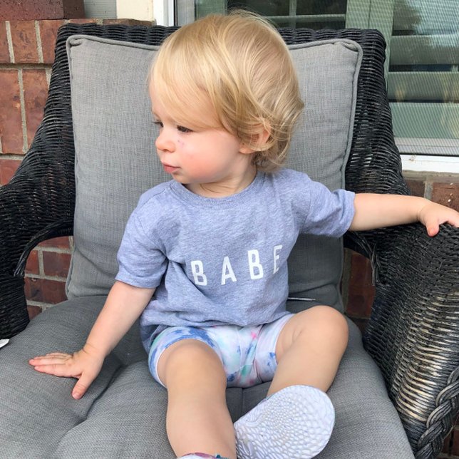 Camiseta De Bebé Dulce y simple "Babe" (Subido por el creador)