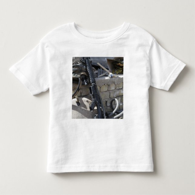 Camiseta De Bebé El equipamiento de un marine (Anverso)