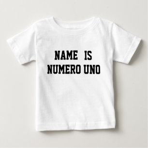 Camiseta De Bebé El Nombre Personalizado Es Numero Uno