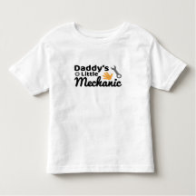 El pequeño mecánico de papá