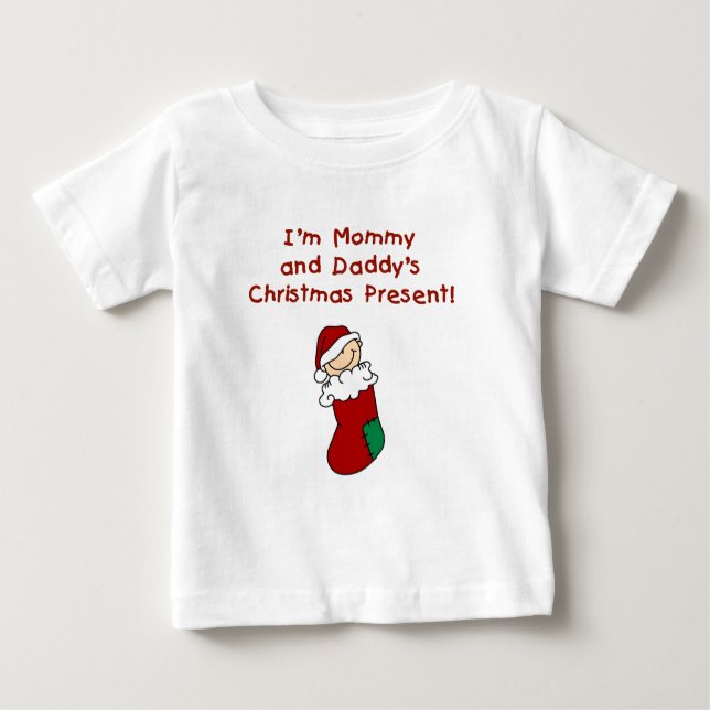 Camiseta De Bebé El regalo de Navidad de mamá y papá (Anverso)