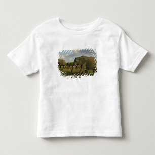 Camiseta De Bebé Elefantes africanos pastando, Loxodonta africana,