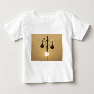 Camiseta De Bebé Encanto victoriano: Posts de lámparas de calle ant