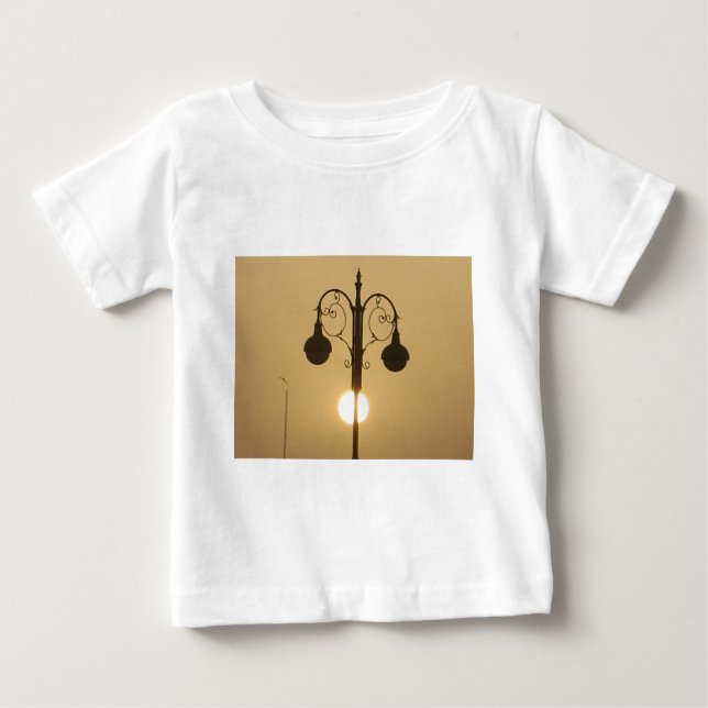 Camiseta De Bebé Encanto victoriano: Posts de lámparas de calle ant (Anverso)