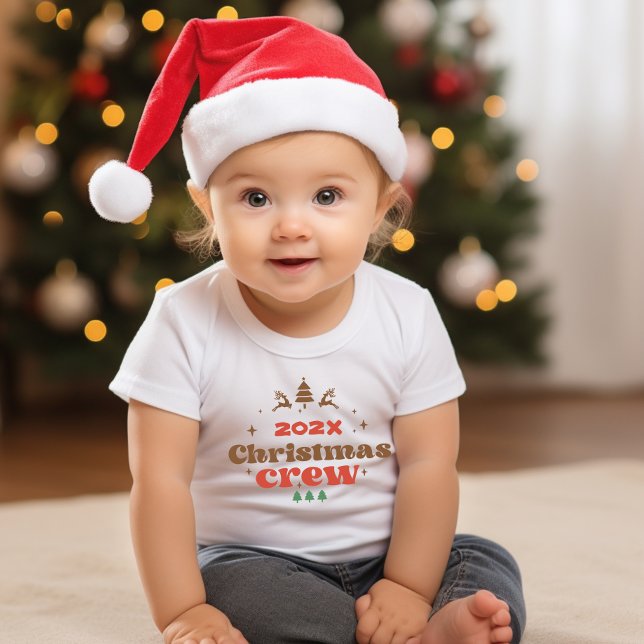 Camiseta De Bebé Equipo de Navidades de año personalizado (Custom Year Holiday Outfit Christmas Crew Baby T-Shirt)