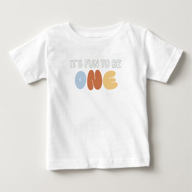 Camiseta De Bebé Es divertido ser UNO Cumpleaños 1  (Anverso)