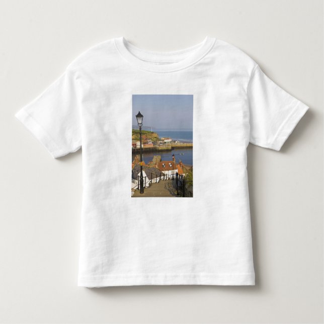 Camiseta De Bebé Escalones que bajan hasta el puerto, Whitby, Norte (Anverso)