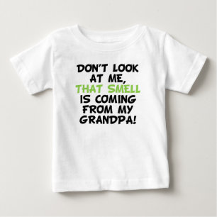 Camiseta De Bebé Ese olor está viniendo de abuelo