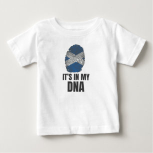 Camiseta De Bebé Está en mi ADN Orgulloso de ser de regalo escocés