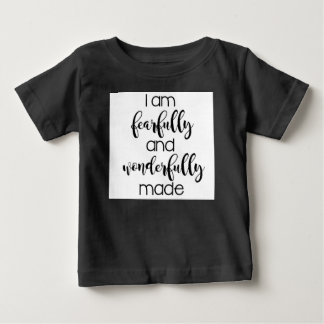 Camiseta De Bebé Estoy asustada y maravillosamente hecha de té infa