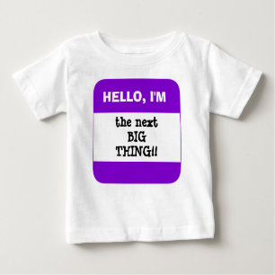 Camiseta De Bebé Etiqueta conocida PÚRPURA de los niños lindos hola